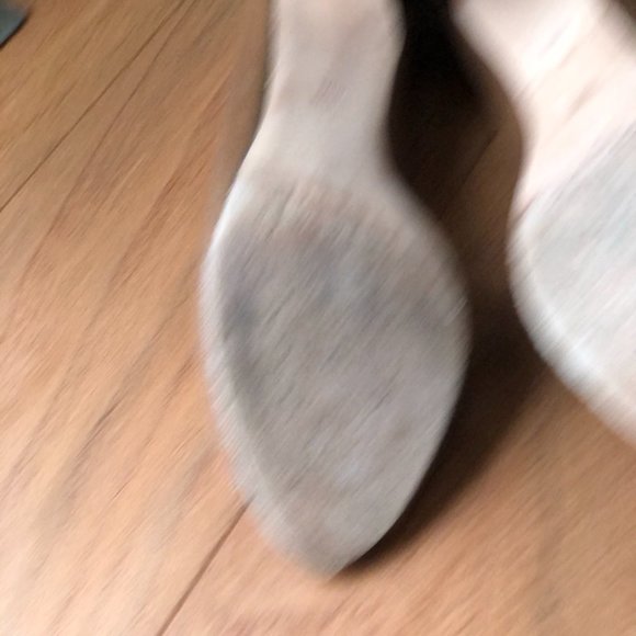 Cole Haan stacked leather peep toe heels pumps - Picture 4 of 5